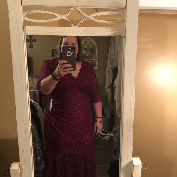 Mother of the Bride/Groom Dress - Picture 3 of 4